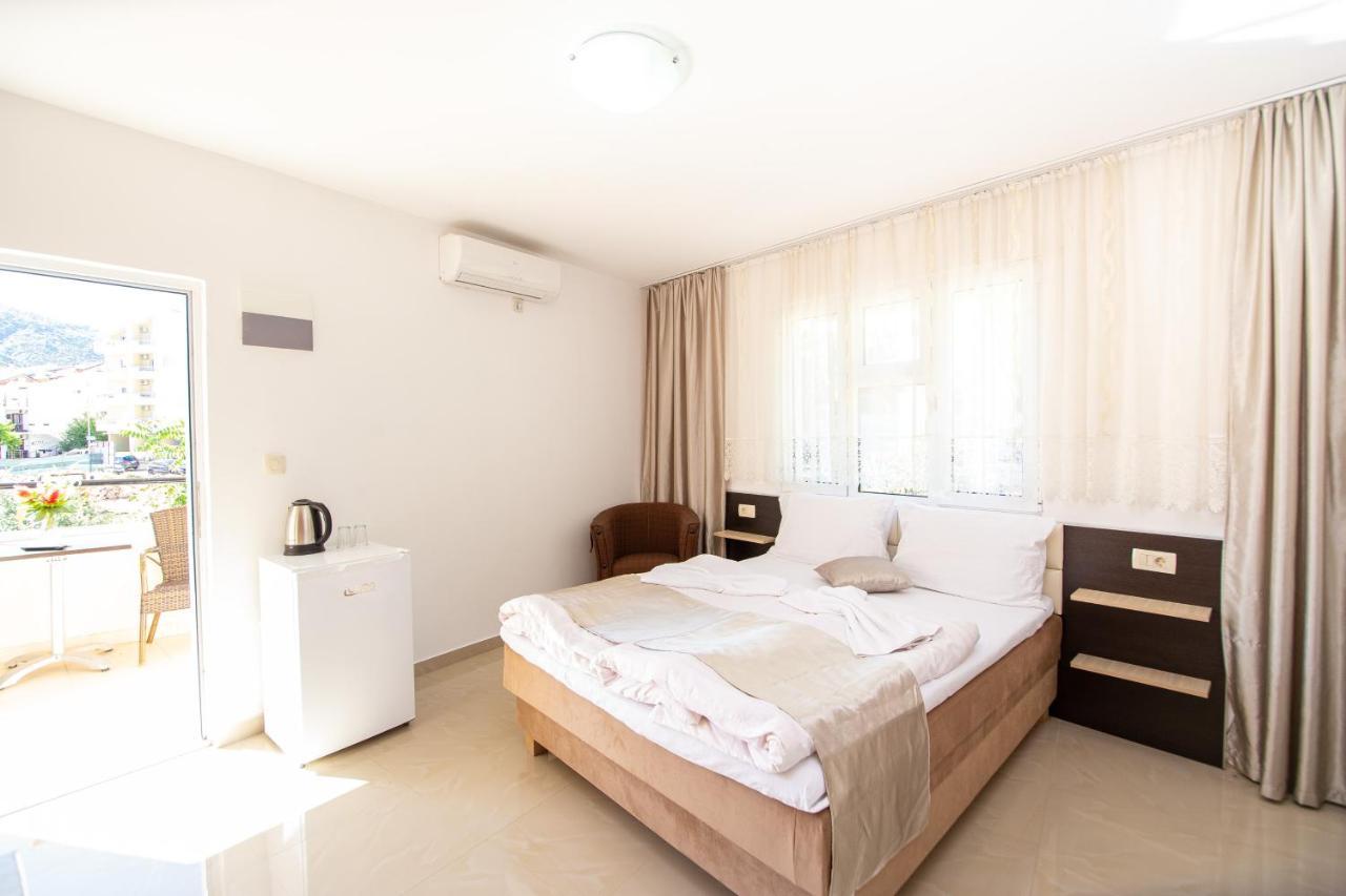 Saki Guest house